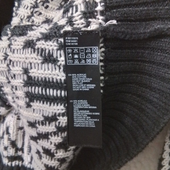 Forever 21 Heavy Knit Cardigan Sweater Size S Gray White Winter‎ Cotton Blend - Picture 9 of 10